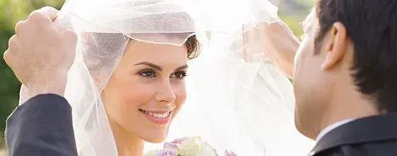 Familienname nach der Hochzeit: Eure Möglichkeiten in Österreich, Bild 1