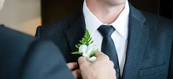 Hochzeitsanstecker: das blumige Accessoire für den Bräutigam, Bild 1