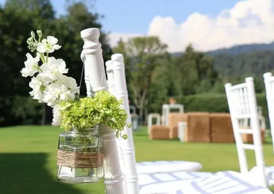 Gartenhochzeit: Ideen und Tipps für eure Hochzeit im Garten, Bild 1