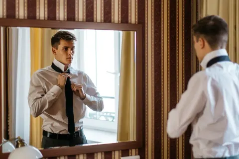 Der Guide für Hochzeitsgäste: Rolle, Outfit, Geschenk und Verhalten, Bild 2